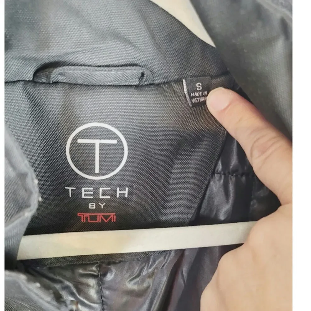 Tech by TUMI Traveler Waterproof Wool Quilt Lined Zip-Up Coat in Gray, sz Small